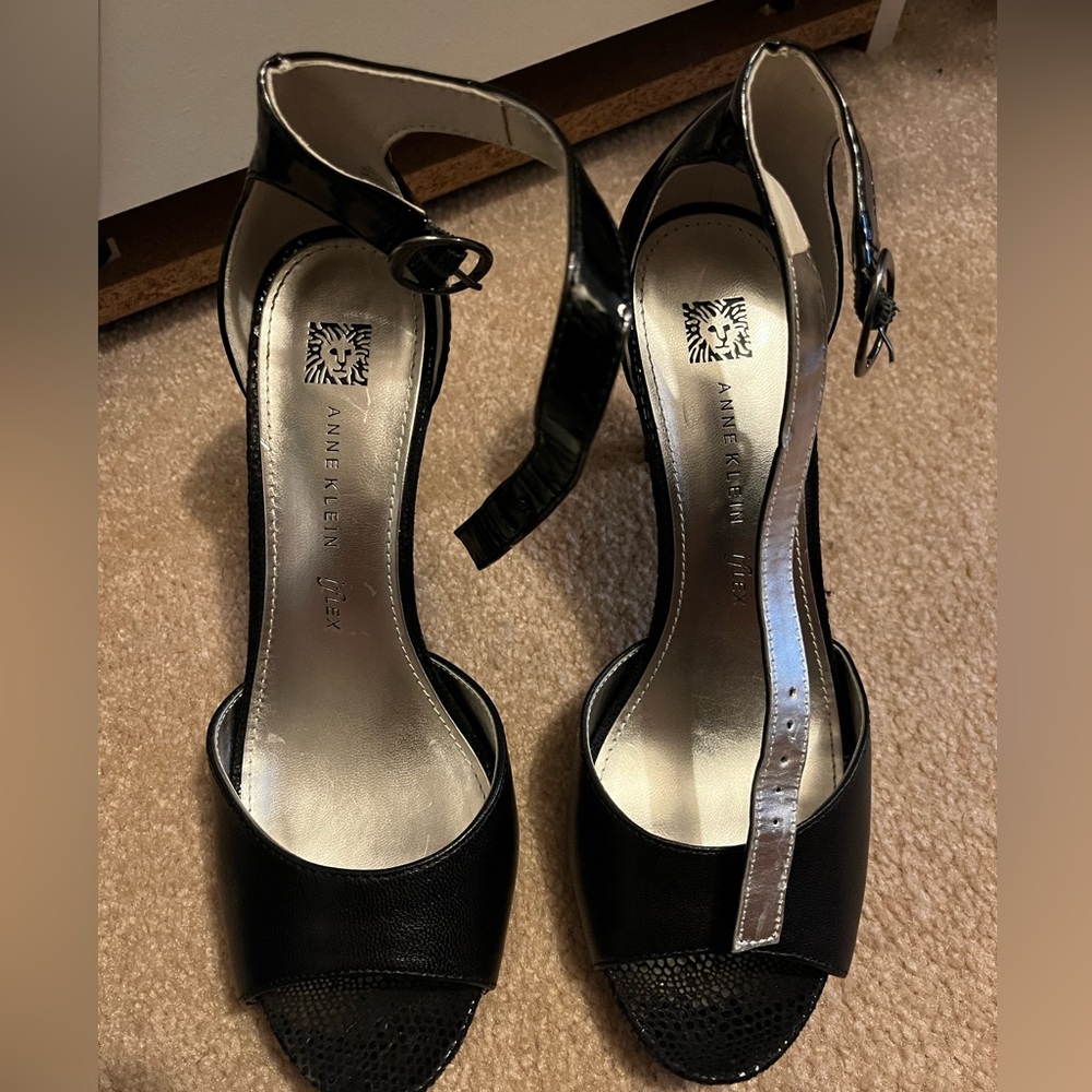 Anne Klein flex Black Open-Toe Heels